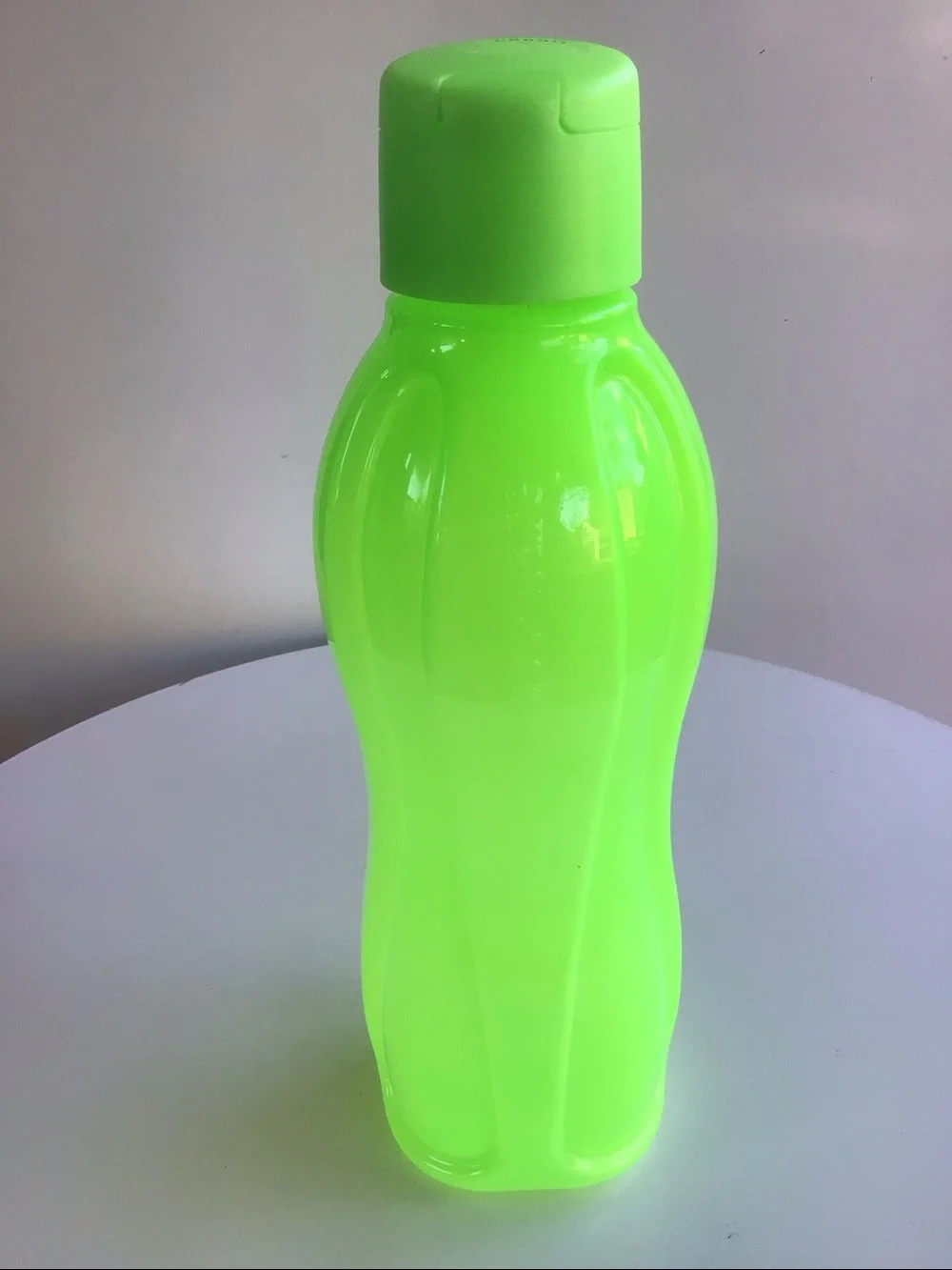 Tupperware lime neon green water bottle